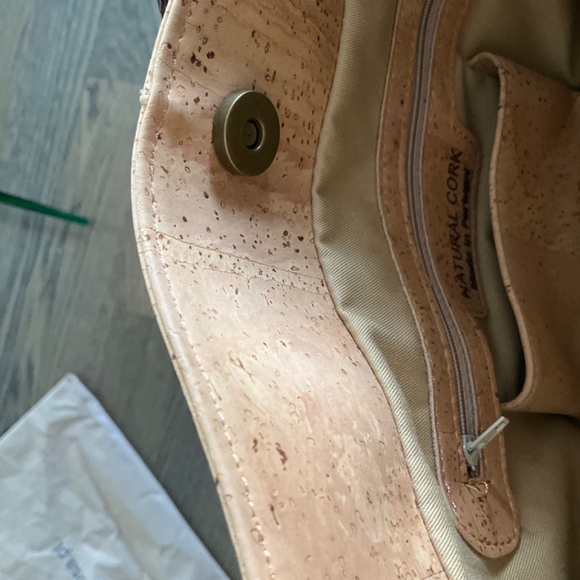 ARTELUSA SHOULDER BAG (BEIGE) WITH BROWN LEATHER BOW - Picture 8 of 15